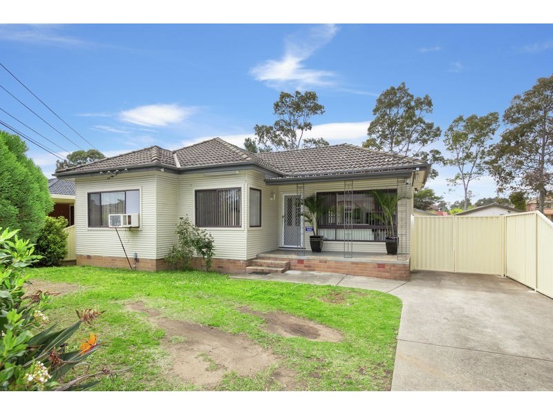 8 Serpentine Street, Merrylands NSW 2160