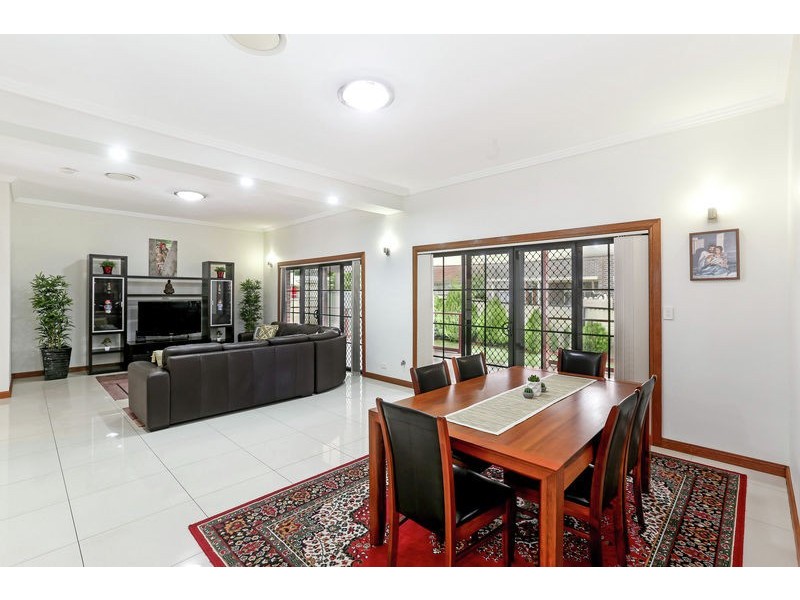 6 Kingsland Road, Berala NSW 2141