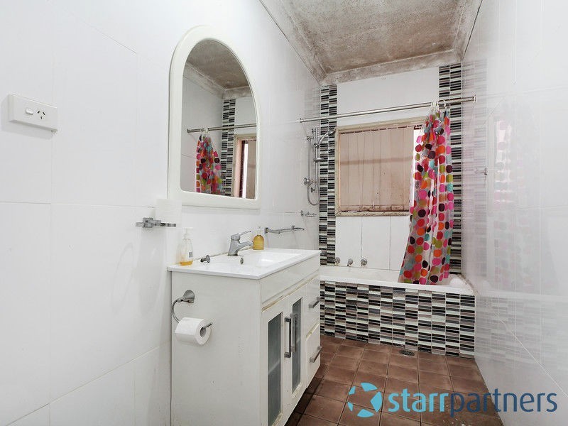 62 Chetwynd Rd, Merrylands NSW 2160