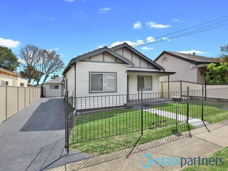 17 Gordon Rd, Auburn NSW 2144