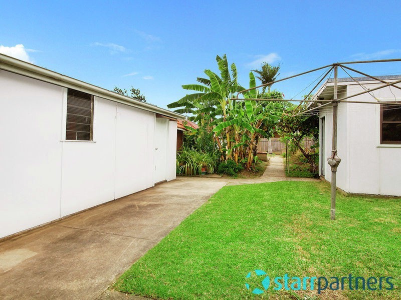 15 Mona St, Auburn NSW 2144