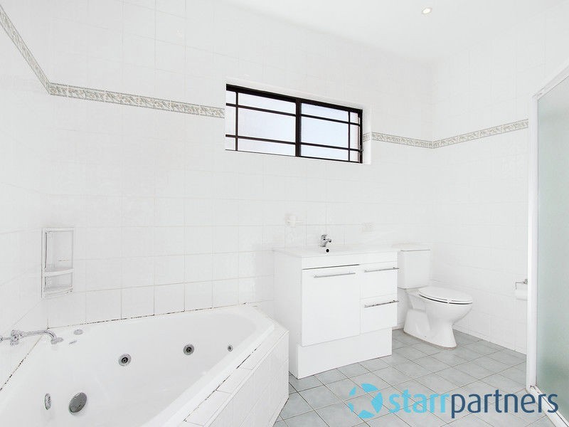 5B St Johns Rd, Auburn NSW 2144