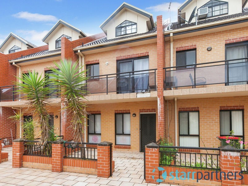 13/335 Blaxcell St, Granville NSW 2142