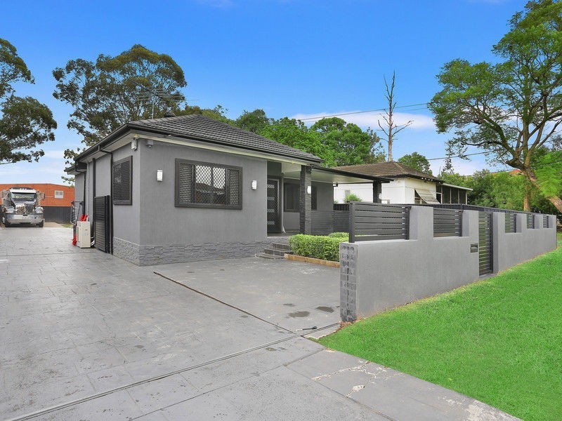 8 Olsen Street, Guildford NSW 2161