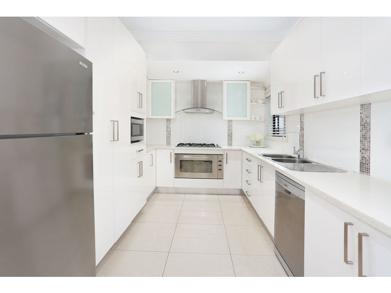 8 Olsen Street, Guildford NSW 2161