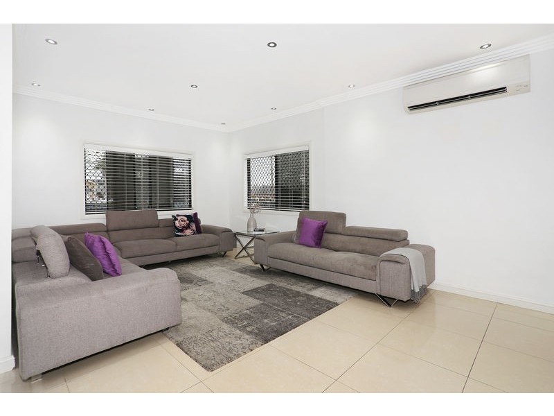 8 Olsen Street, Guildford NSW 2161