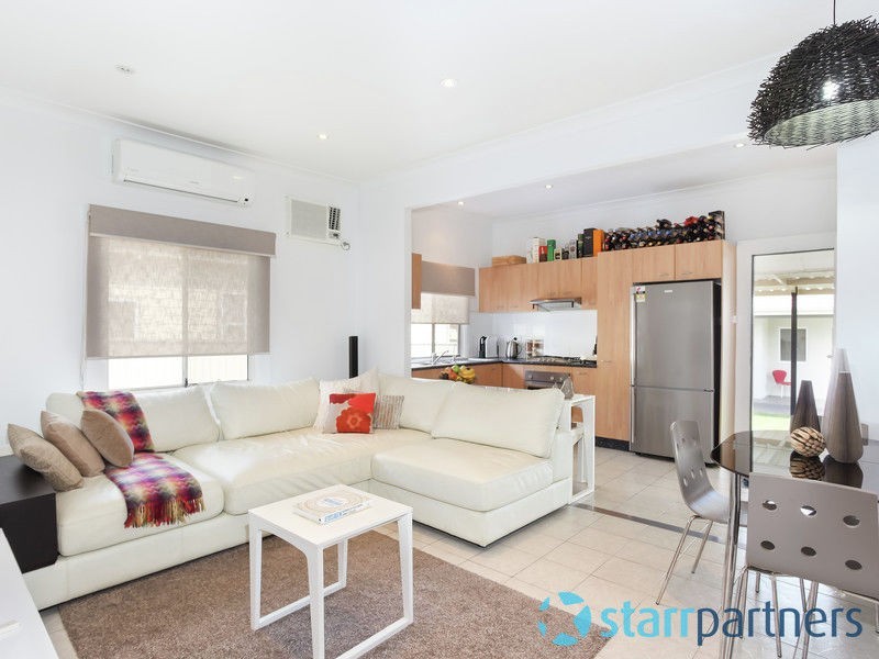 17 Gordon  Rd, Auburn NSW 2144