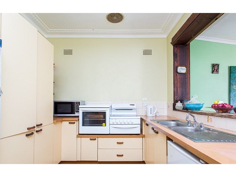 125 Centenary Rd, Wentworthville NSW 2145