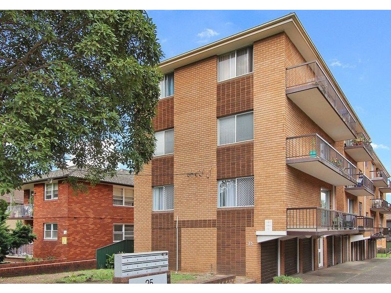 2/25 Dartbrook Rd, Auburn NSW 2144