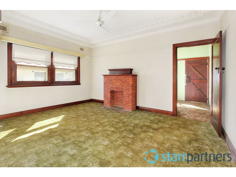 13 Auburn Rd, Berala NSW 2141