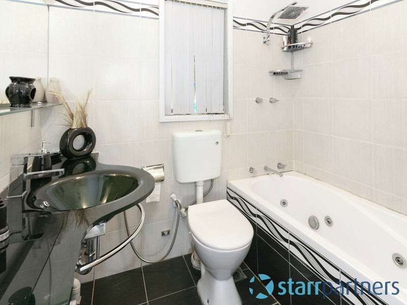 65 Gordon Rd, Auburn NSW 2144