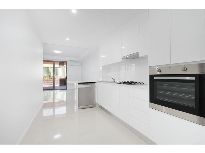 2/14-16 Smythe Street, Merrylands NSW 2160