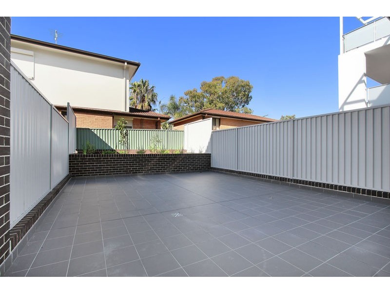 2/14-16 Smythe Street, Merrylands NSW 2160