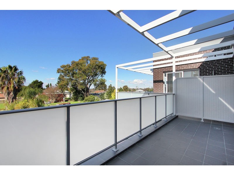 2/14-16 Smythe Street, Merrylands NSW 2160