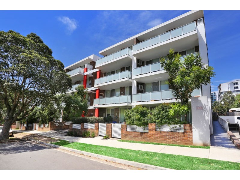 2/91 Arthur St, Rosehill NSW 2142