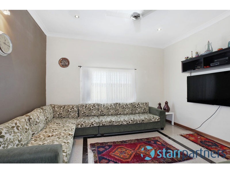 82 Cumberland Road, Auburn NSW 2144