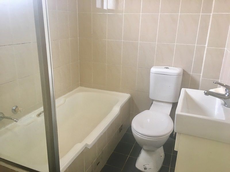 12/32 Park Rd, Cabramatta NSW 2166