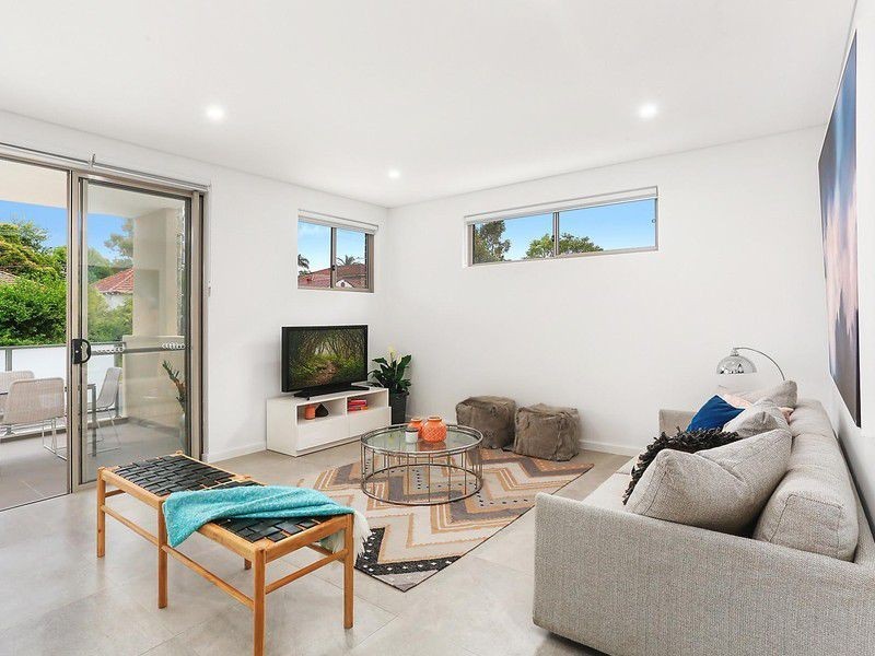 10/17-19 Robilliard St, Mays Hill NSW 2145