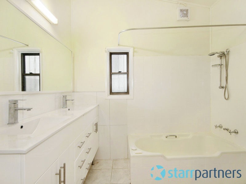 105 The Avenue, Granville NSW 2142