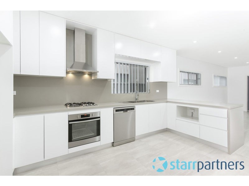 32 Madeline Street, Fairfield West NSW 2165