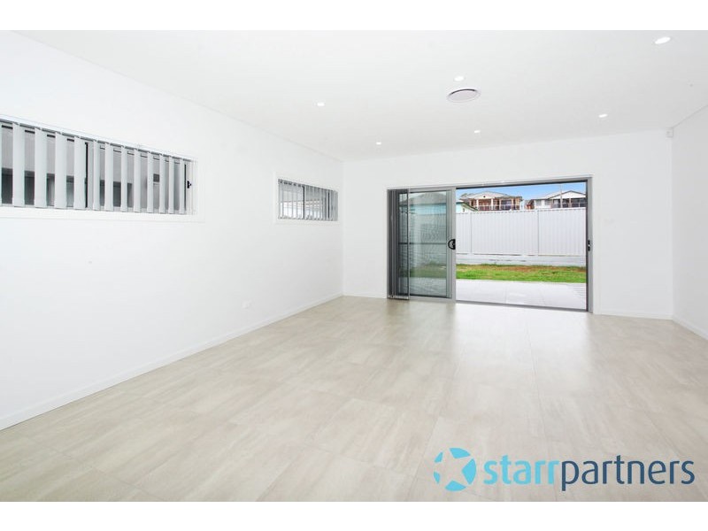 32 Madeline Street, Fairfield West NSW 2165