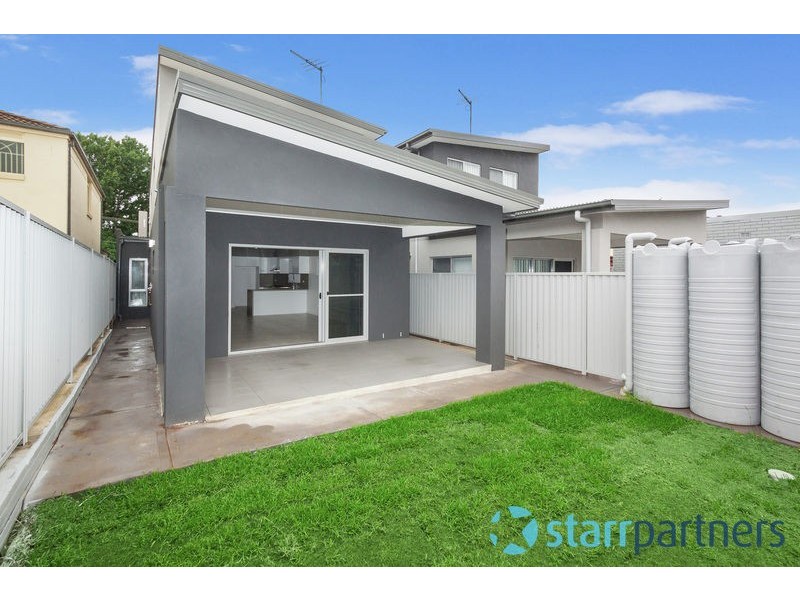 32 Madeline Street, Fairfield West NSW 2165