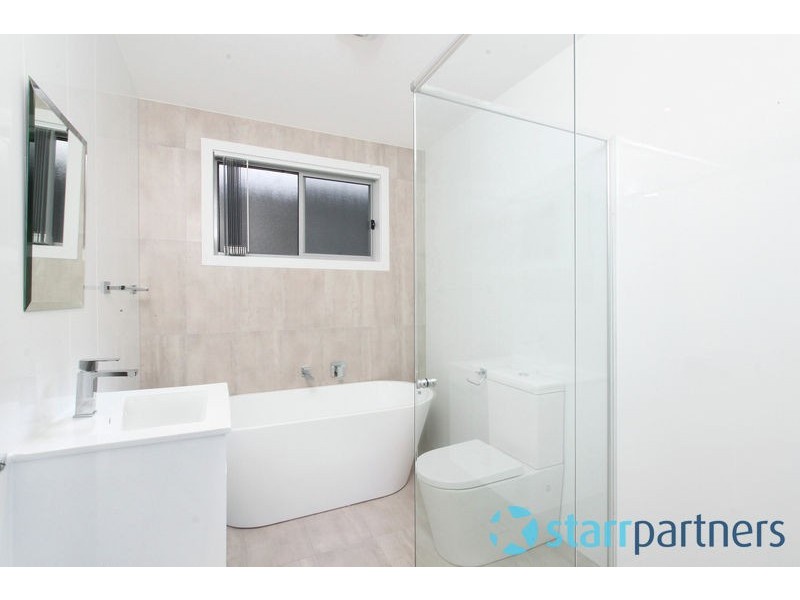 32 Madeline Street, Fairfield West NSW 2165