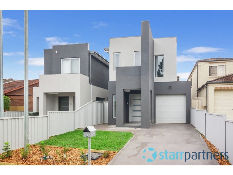 32 Madeline Street, Fairfield West NSW 2165