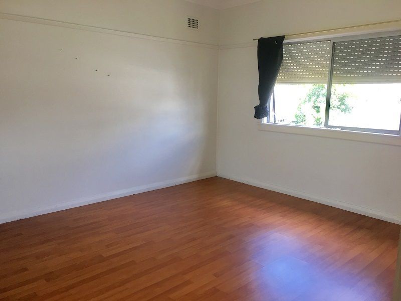 323 Clyde St, Granville NSW 2142