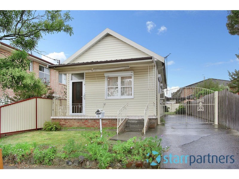 9 Sixth Ave, Berala NSW 2141