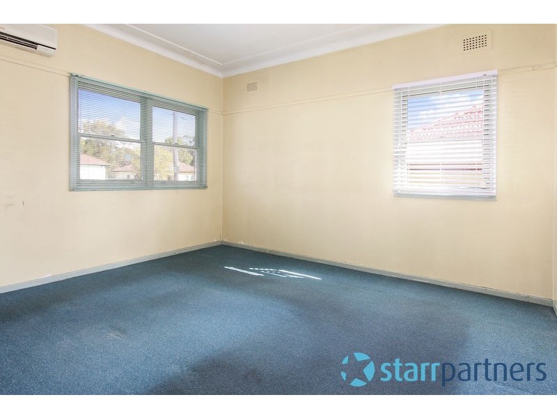 12 Gazzard St, Birrong NSW 2143