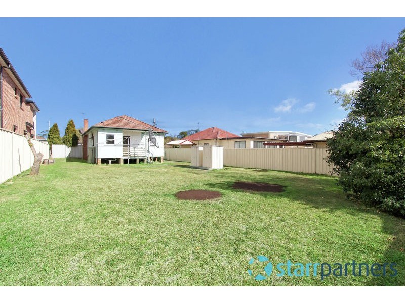 12 Gazzard St, Birrong NSW 2143