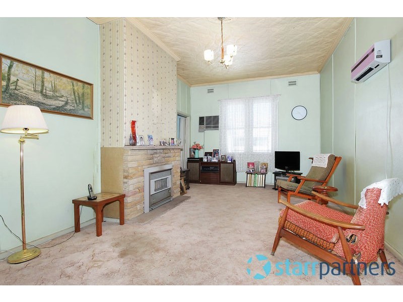 26 Crossland St, Merrylands NSW 2160