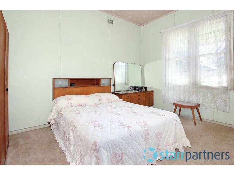 26 Crossland St, Merrylands NSW 2160