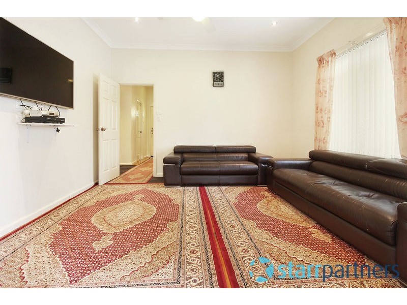 62 Wellington Rd, Auburn NSW 2144