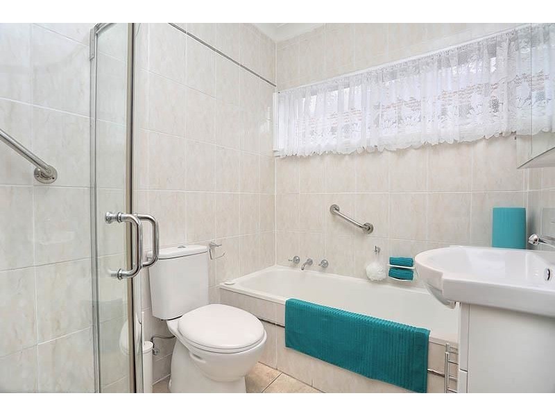 21 Dorothy St, Chester Hill NSW 2162