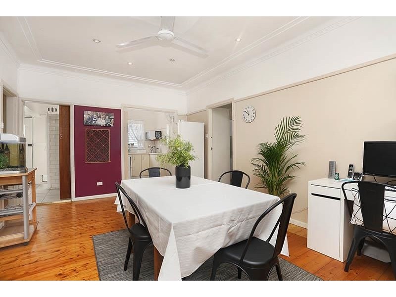 21 Dorothy St, Chester Hill NSW 2162