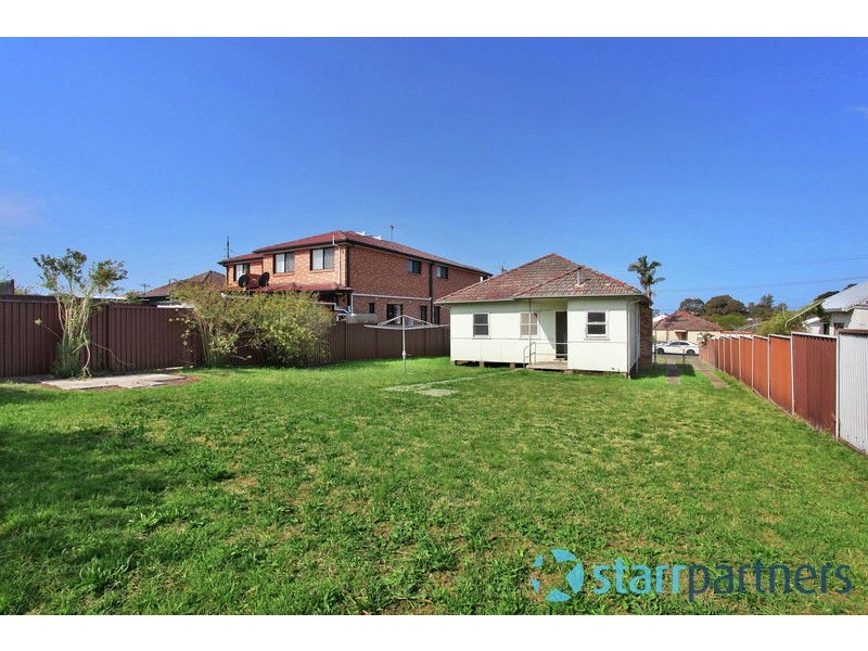 146 Robertson St, Guildford NSW 2161