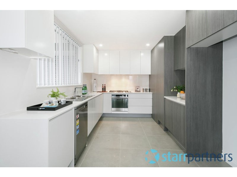 18 Dunbar Ave, Regents Park NSW 2143