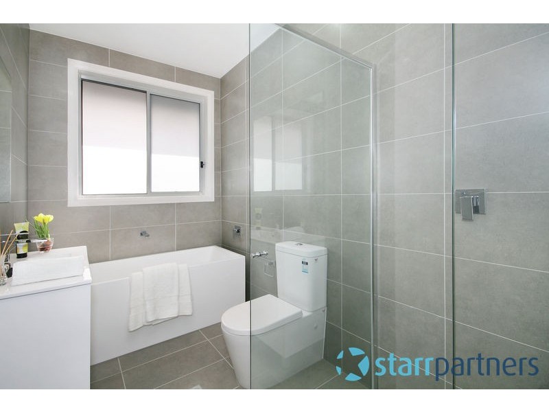 18 Dunbar Ave, Regents Park NSW 2143