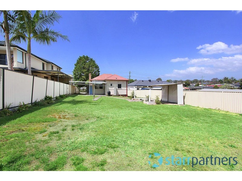 16 Campbell Hill Rd, Guildford NSW 2161