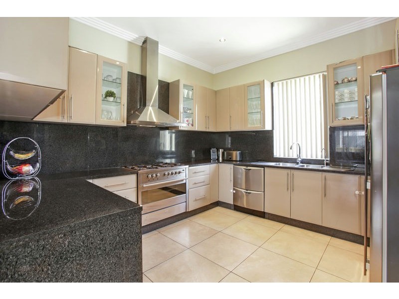 3 Chamberlain Road, Guildford NSW 2161