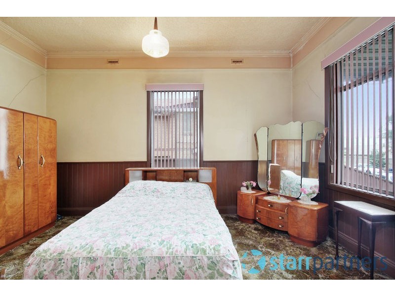 51 Harrow Rd, Auburn NSW 2144