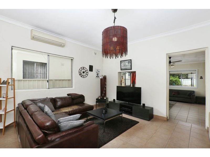 18 Normanby Rd, Auburn NSW 2144