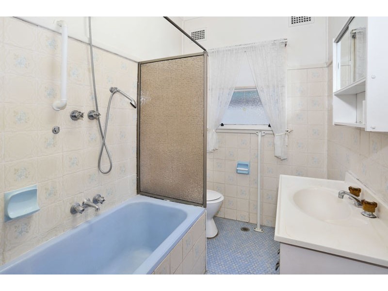 40 Wellington Road, Auburn NSW 2144