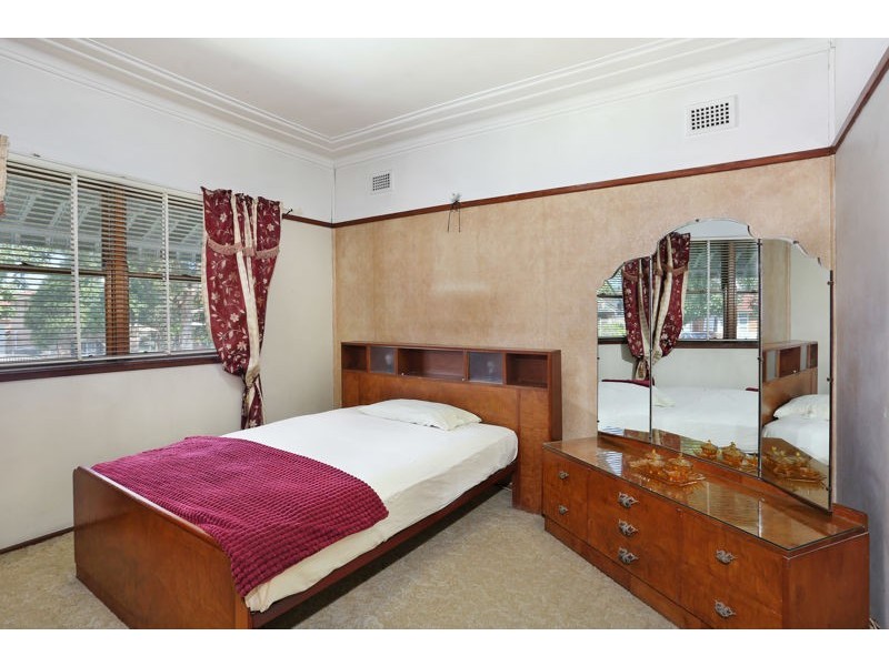 40 Wellington Road, Auburn NSW 2144