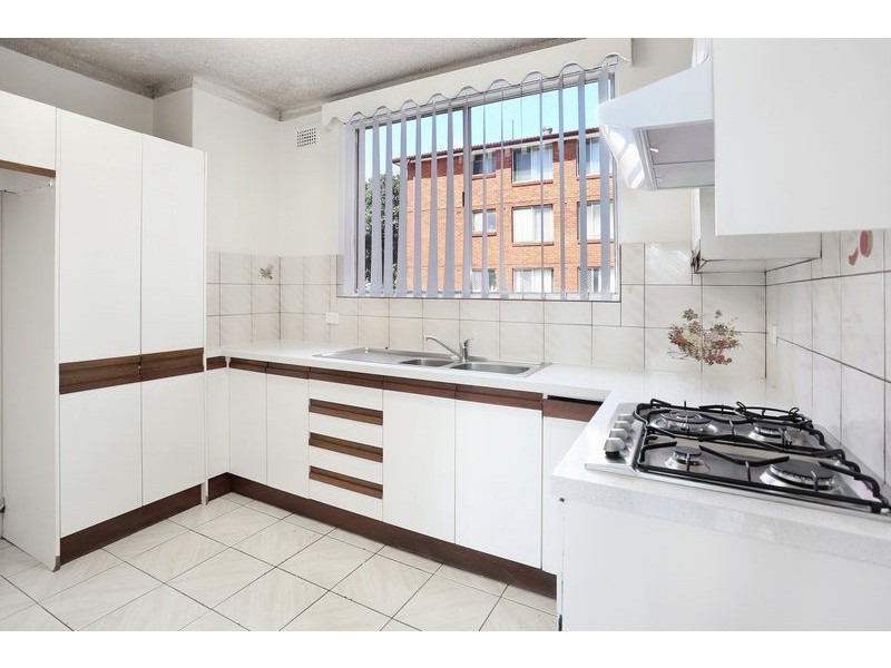 2/88 Regent Street, Regents Park NSW 2143