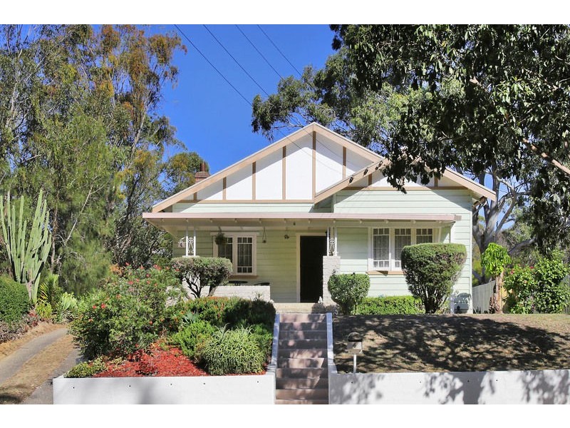 4 Wellington Rd, Granville NSW 2142