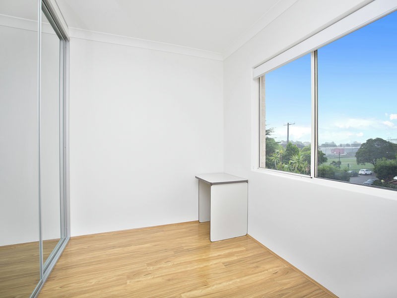 12/23-27 Amy St, Regents Park NSW 2143