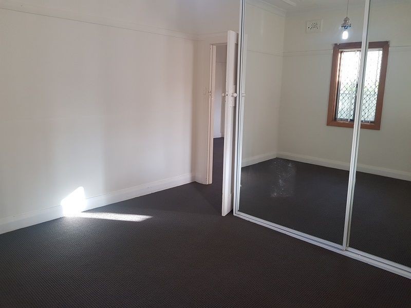 4 Australia St, Merrylands NSW 2160